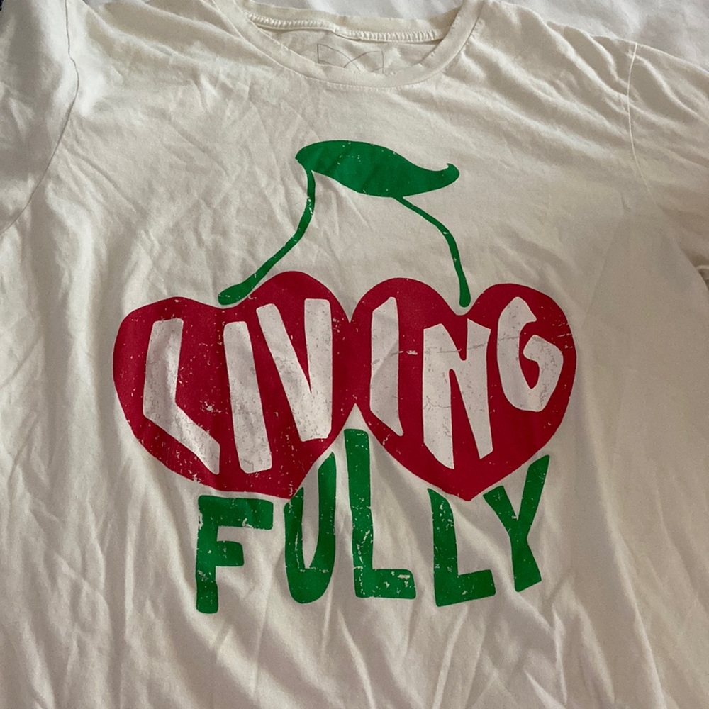 Living Fully by Mallory Ervin Tshirt
